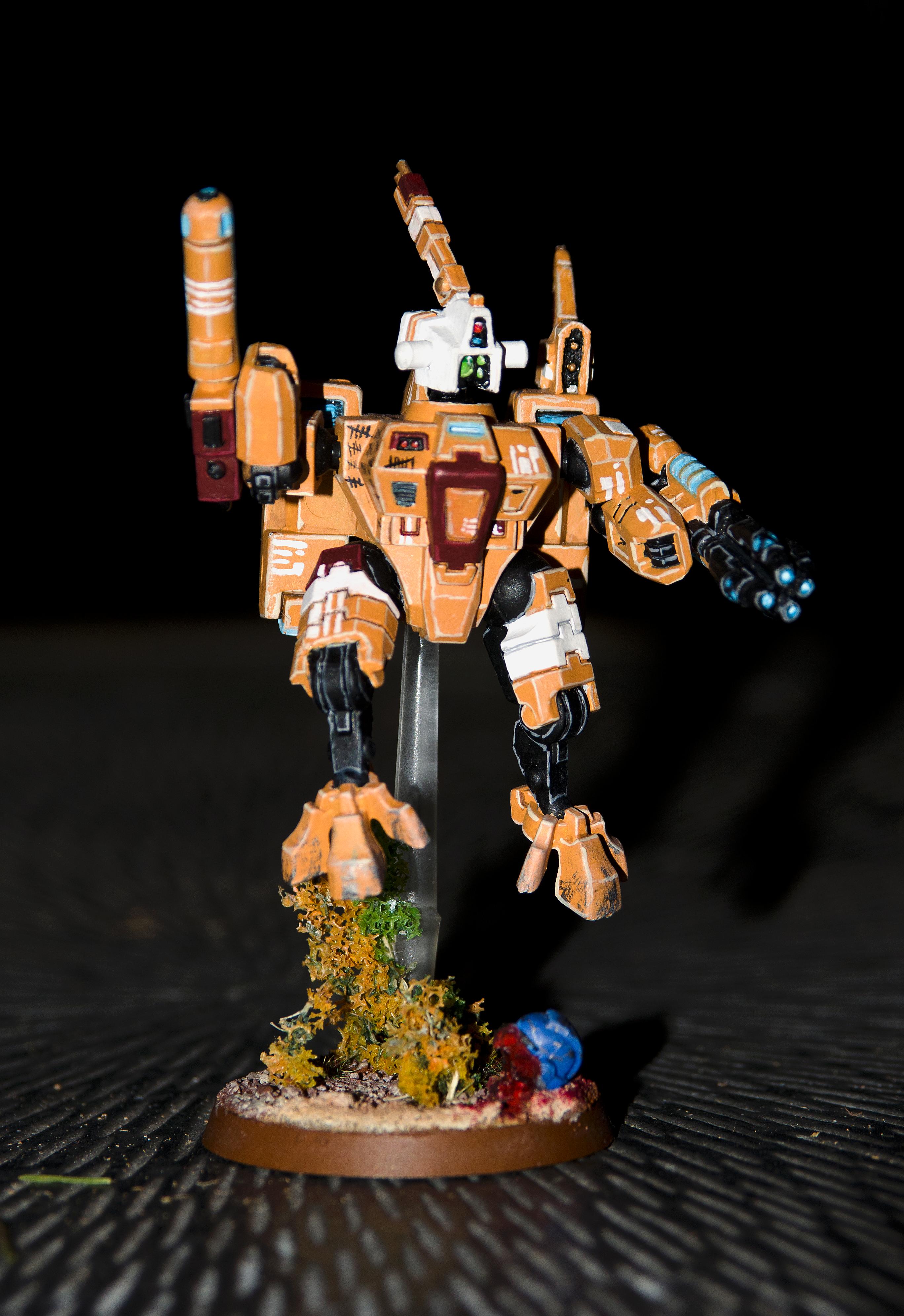 Crisis Battlesuit Tau Warhammer 40 000 XV8 Tau Crisis Commander crisis-battlesuit-tau-warhammer-40-000-xv8-tau-crisis-commander